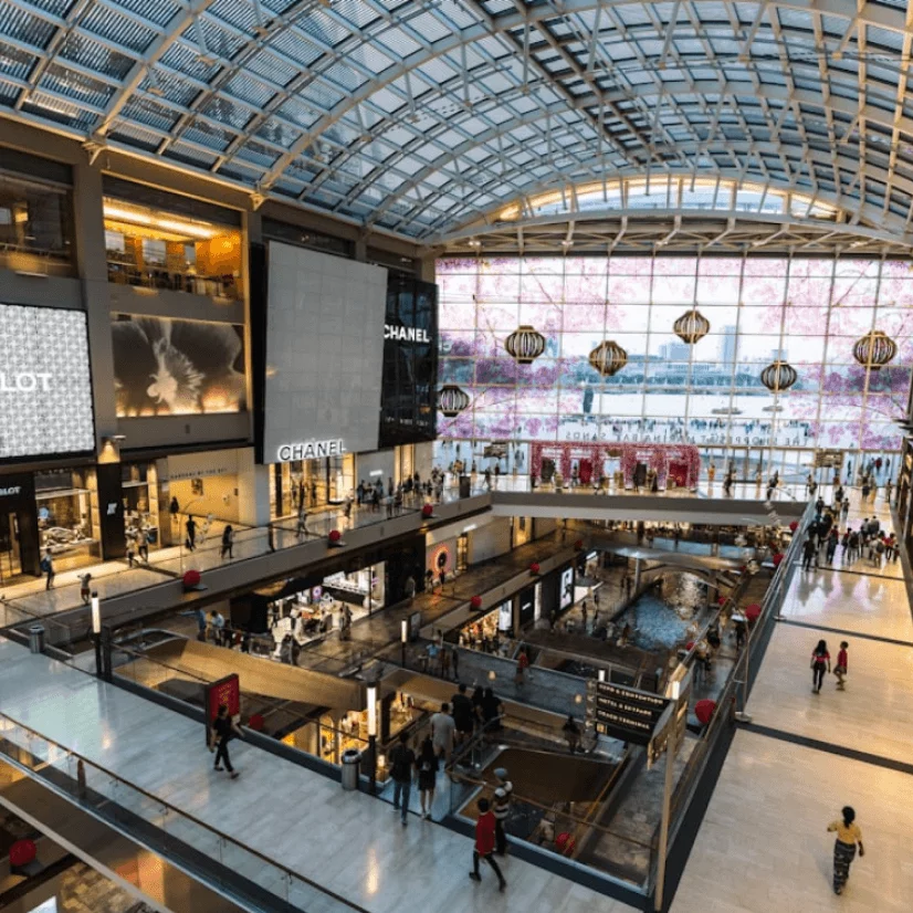 RETAIL & ECOMMERCE